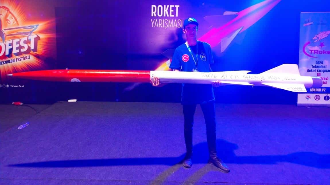 Öğrencimiz TeknoFest Roket Yarışmasında Türkiye Birincisi